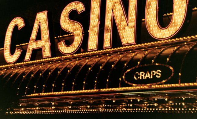 Pengaturan notifikasi push dan preferensi data di aplikasi slot8800